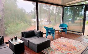 Warren Retreat - Cozy And Tranquil 2 Brm Home
